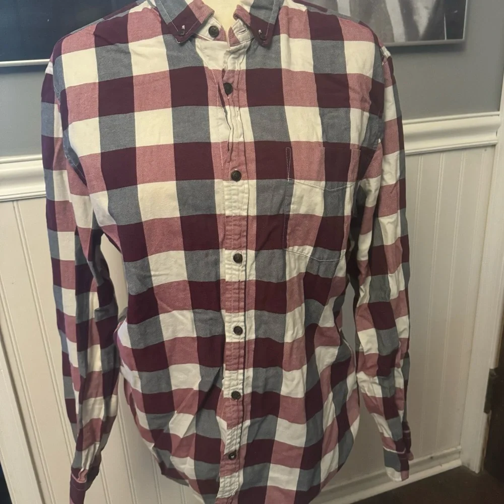 Banana Republic Men’s Burgundy Gray Checkered Flannel Button Down Shirt Size L